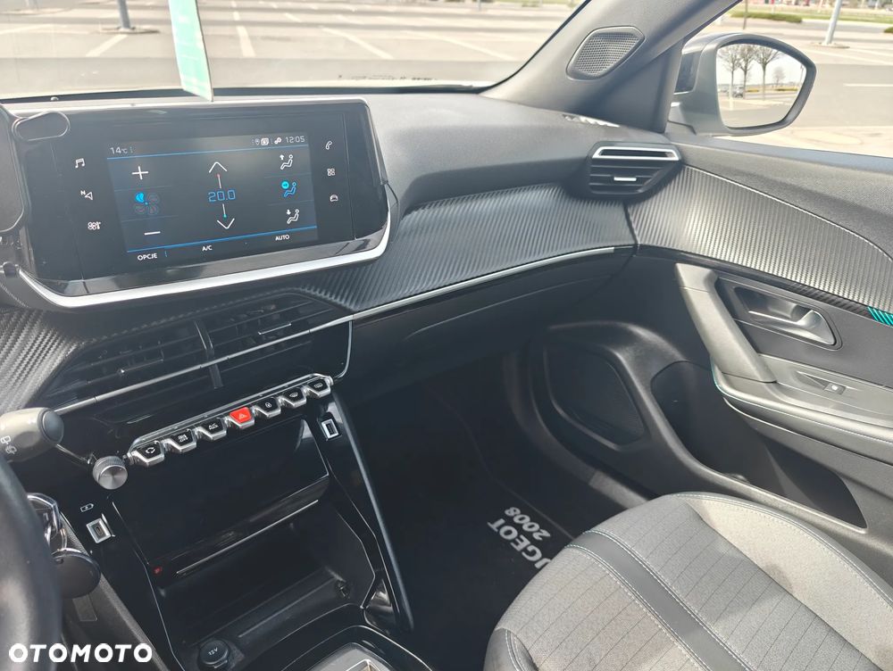 Peugeot 2008 - 12