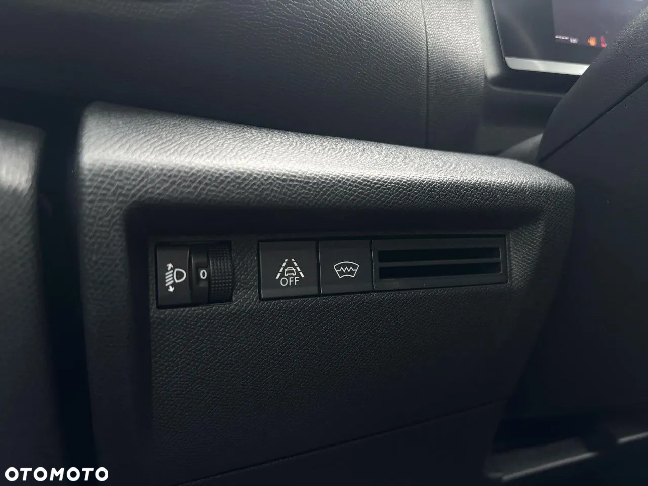 Citroën C4 1.2 PureTech Plus S&S EAT8 - 12