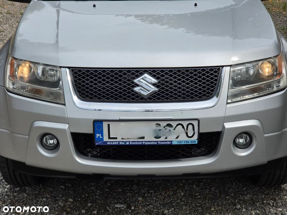 Suzuki Grand Vitara 2.7 V6 - 7