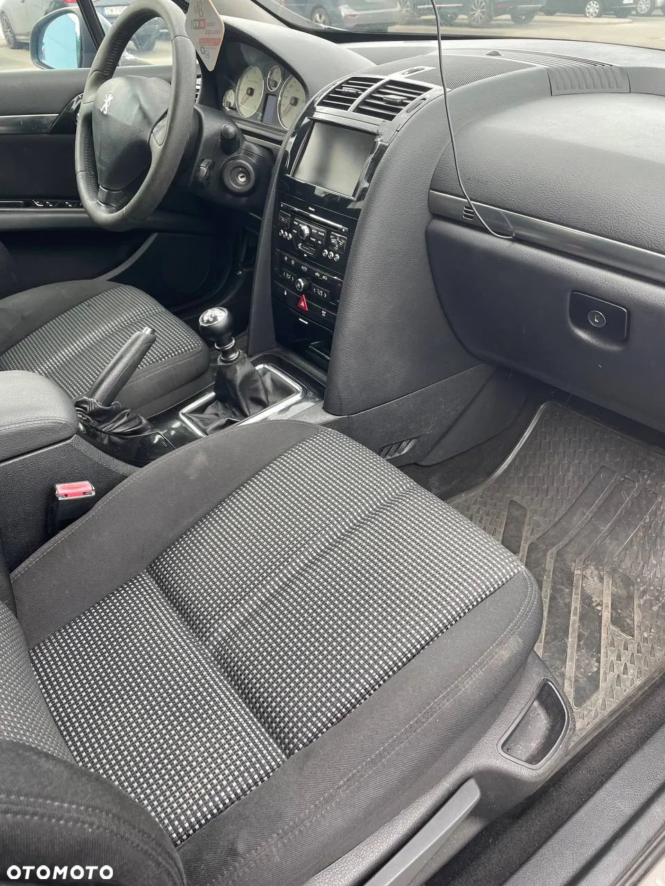 Peugeot 407 - 12