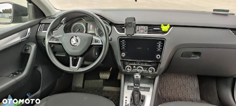 Skoda Octavia 2.0 TDI Style DSG - 11