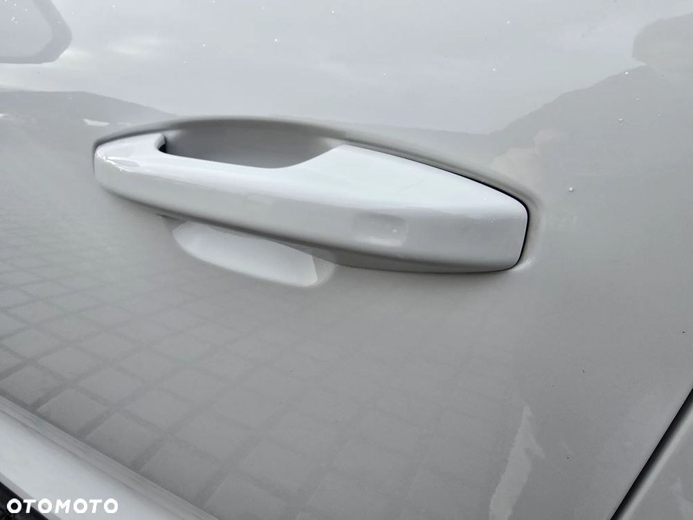 Volvo XC 40 T3 Momentum - 13