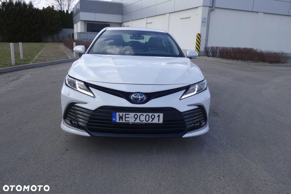 Toyota Camry 2.5 Hybrid Prestige CVT - 3