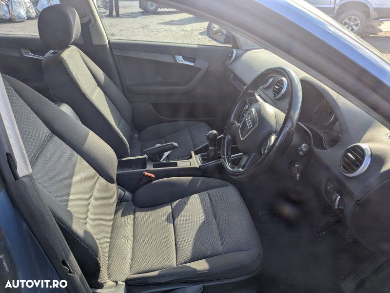 Dezmembrari / Dezmembrez Audi A3 Sportback (8PA) Facelift 2.0 TDI CFFB cutie viteze manuala cod culoare LX5V - 6
