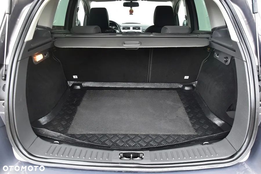 Ford Kuga 2.0 TDCi 2x4 Champions Edition - 16