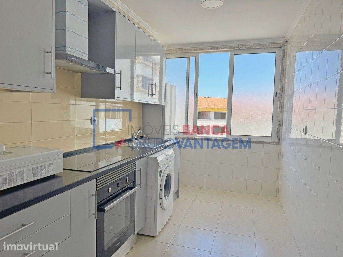 Apartamento T3 em Mem Martins - Grande imagem: 3/22