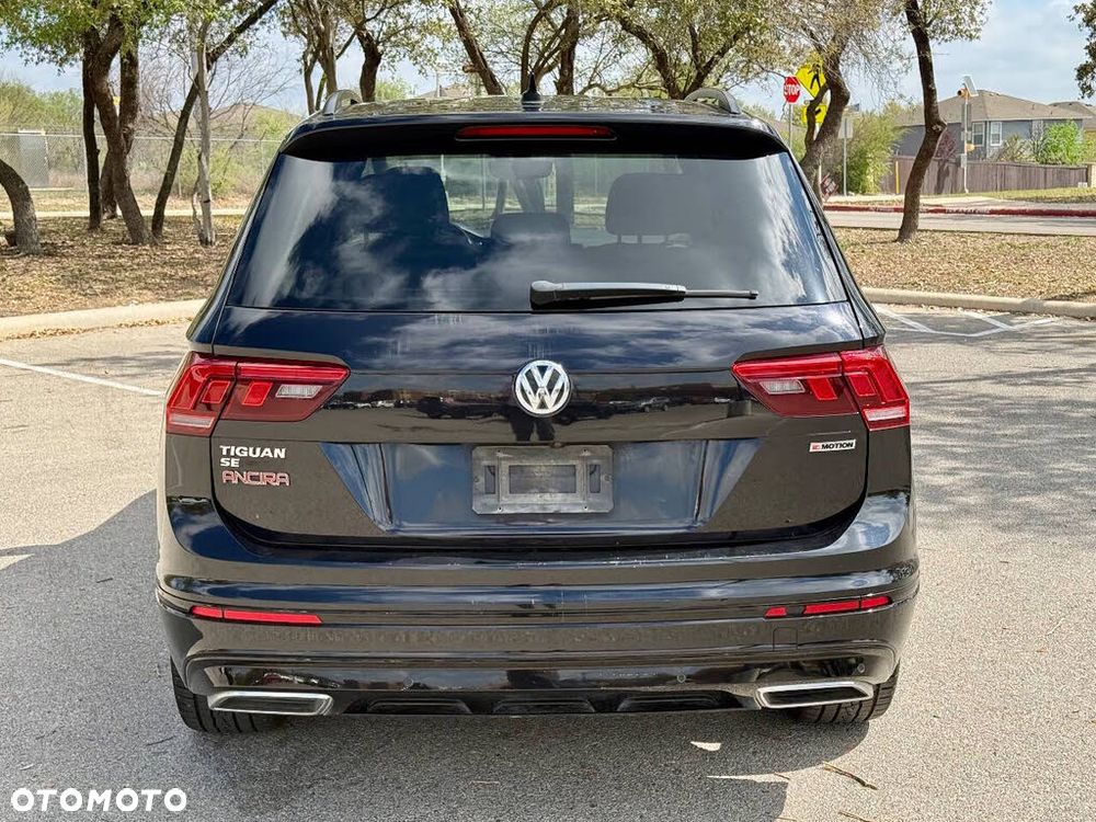 Volkswagen Tiguan - 9