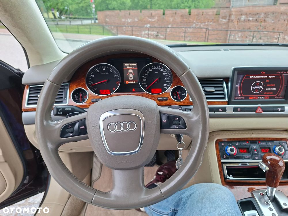 Audi A8 4.2 Quattro Langversion - 19