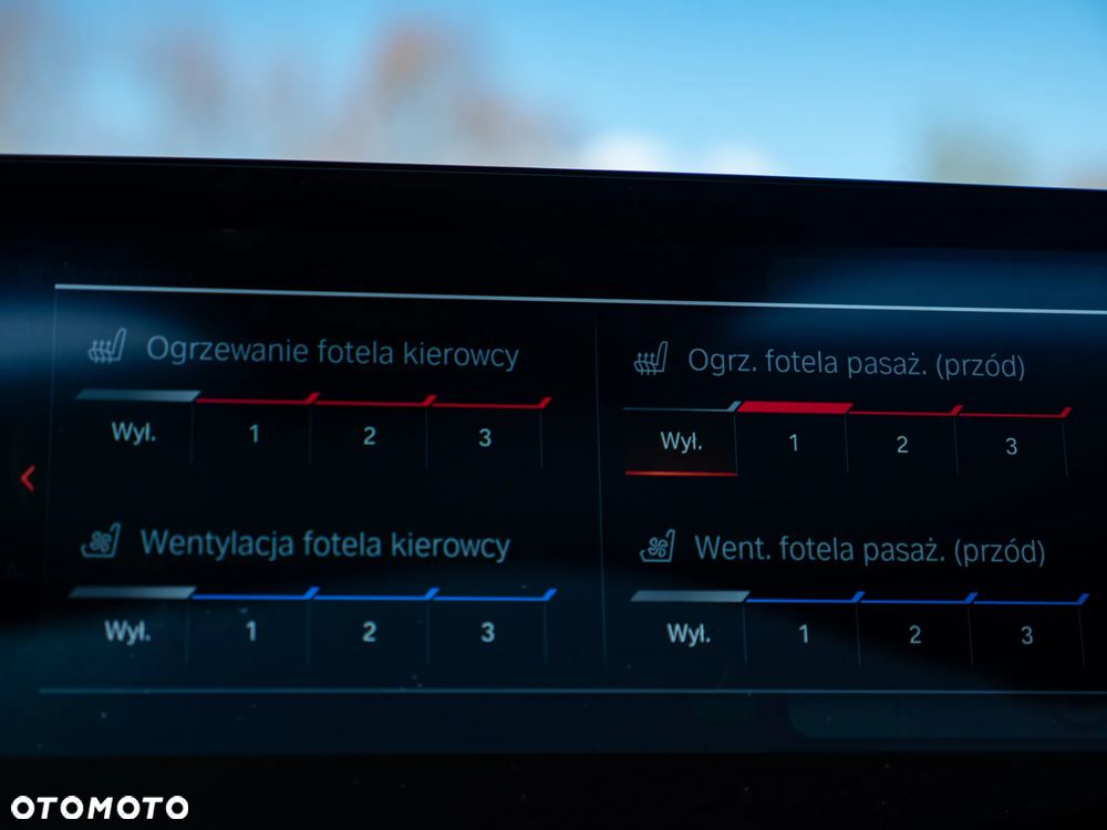 BMW Seria 8 - 28