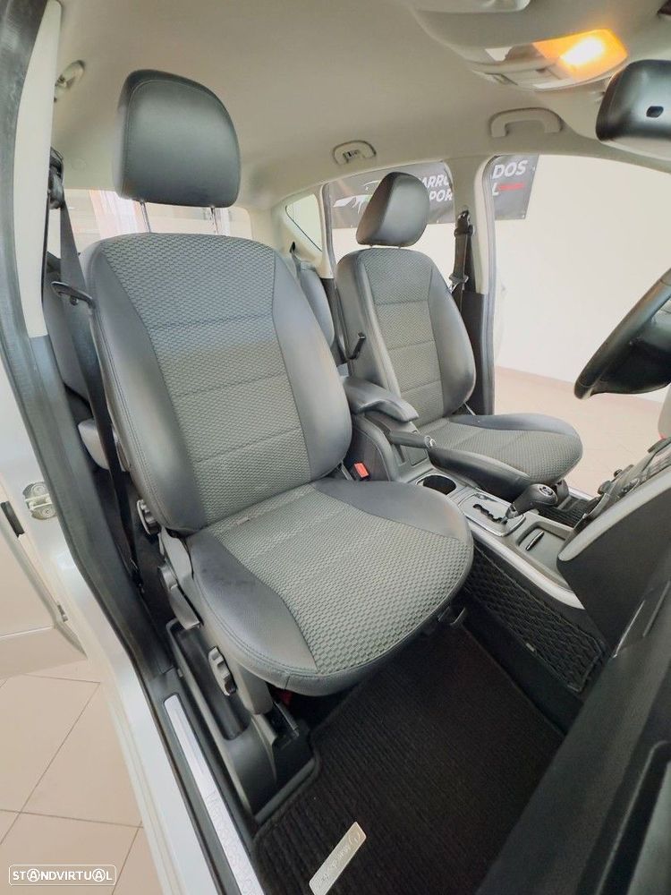 Mercedes-Benz A 200 Elegance Automatic - 16