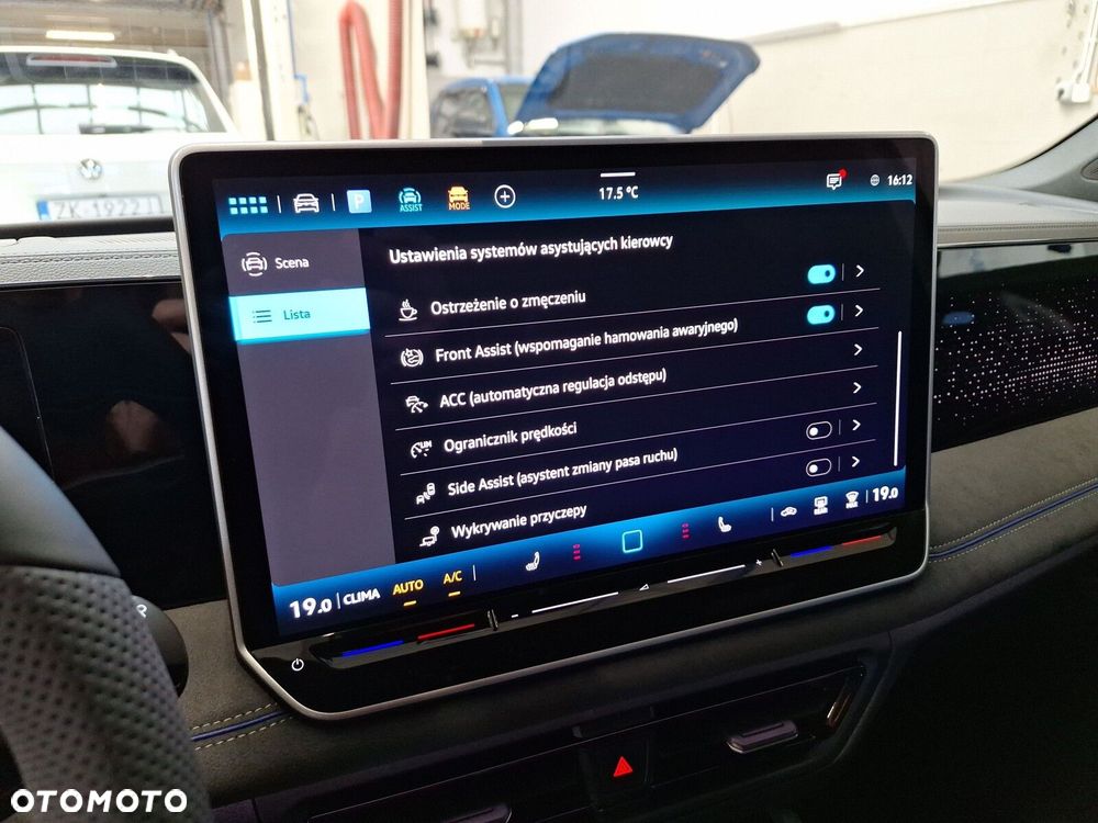 Volkswagen Tiguan 2.0 TDI R-Line Plus DSG - 33