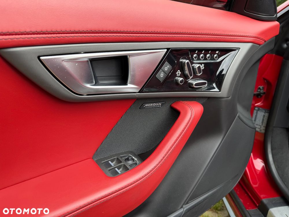 Jaguar F-Type R EU6 - 21