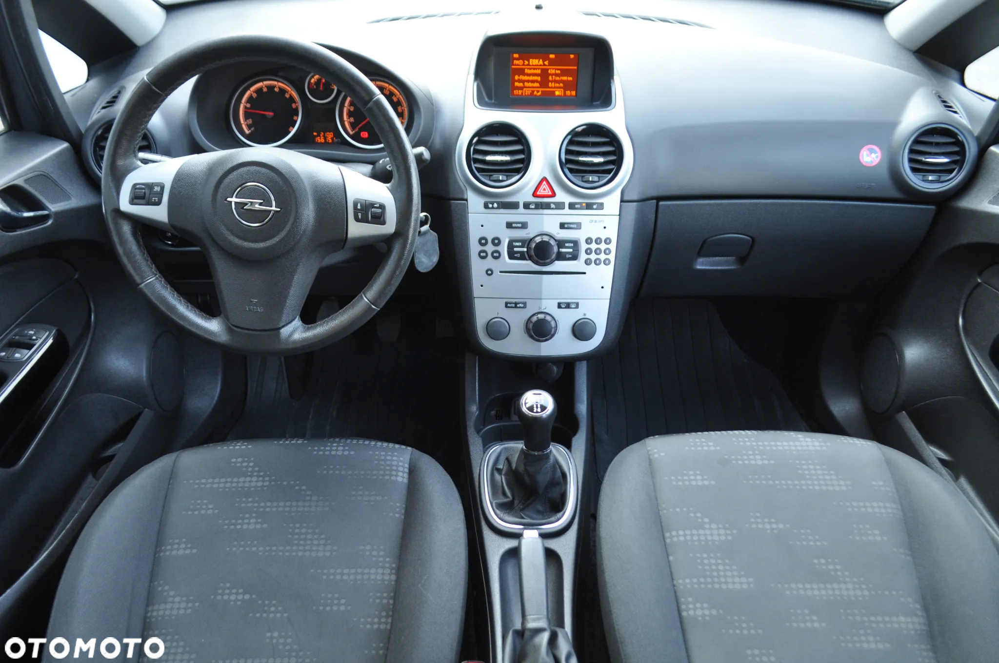 Opel Corsa 1.2 16V Edition / Active - 5
