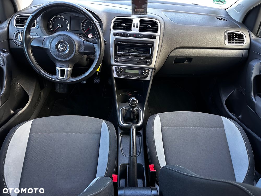 Volkswagen Polo 1.2 TSI Highline - 28