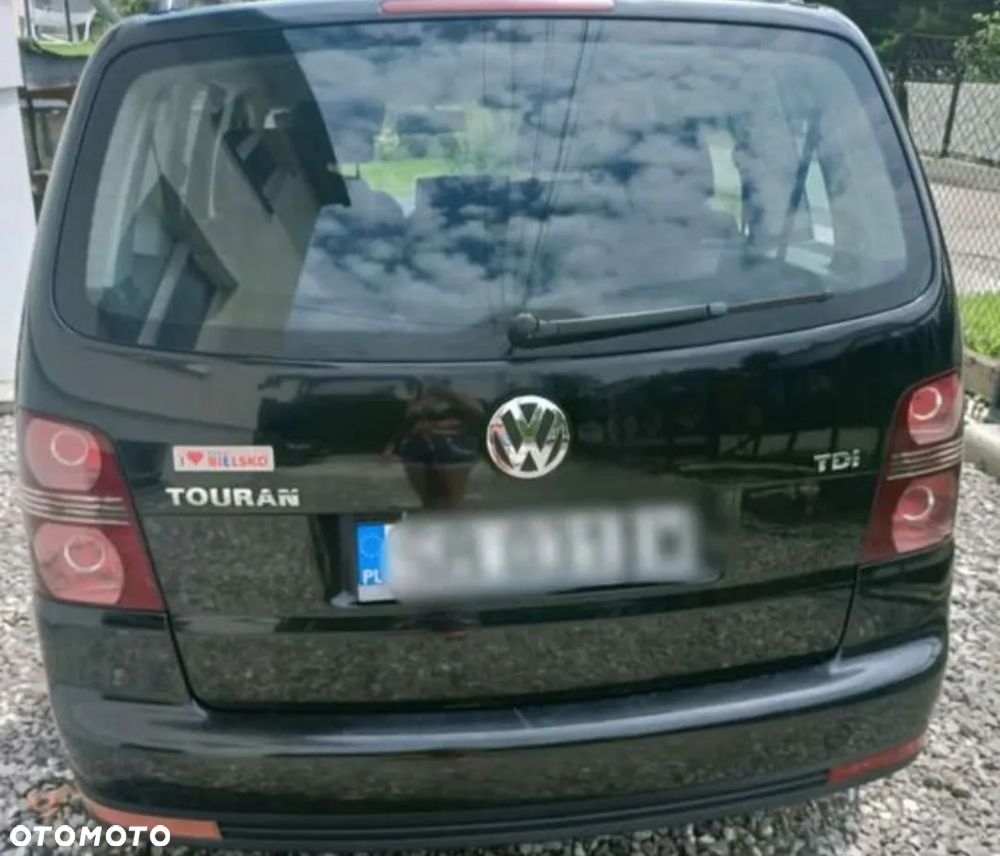 Volkswagen Touran - 5