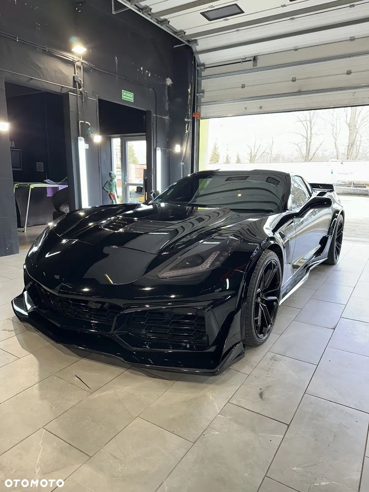 Chevrolet Corvette - 3