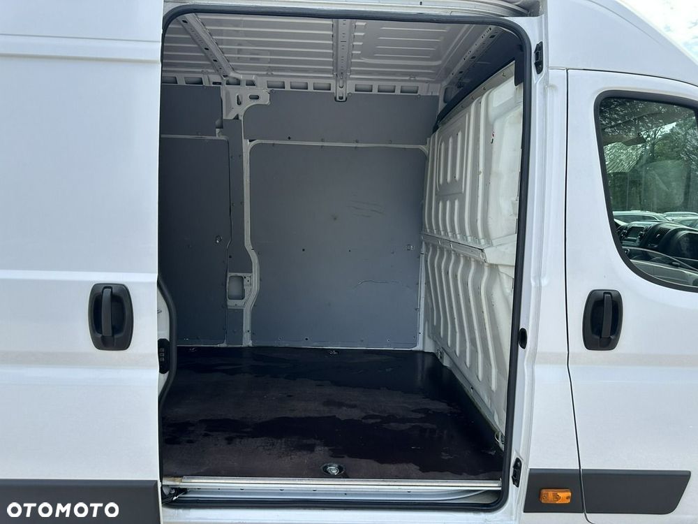 Opel Movano - 11