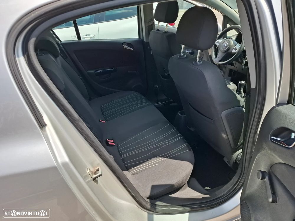 Opel Corsa 1.2 Enjoy - 11