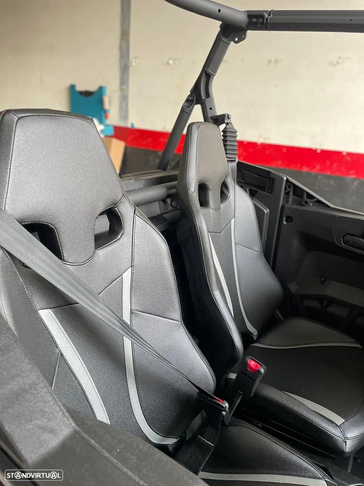 Can-Am Maverick Sport Max 1000R DPS (NOVO) - 32