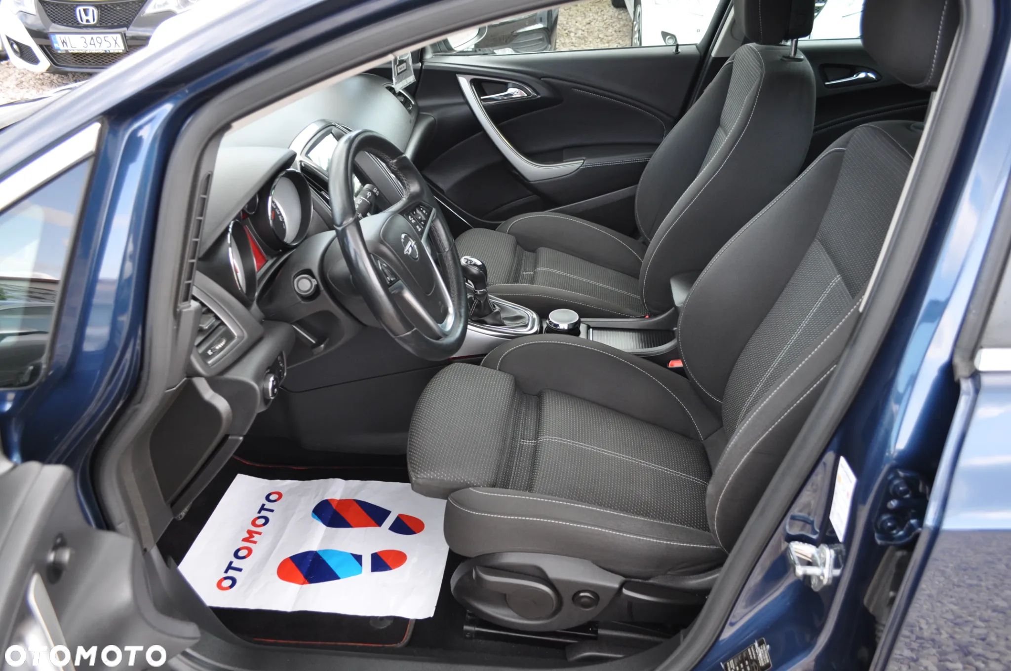 Opel Astra 1.6 Turbo Innovation - 13