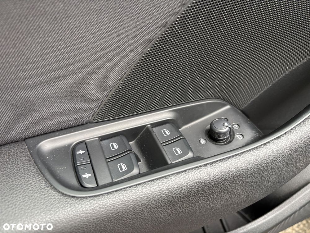 Audi A3 Sportback 1.6 TDI (clean diesel) S line Sportpaket - 15