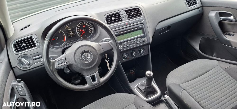 Volkswagen Polo - 7