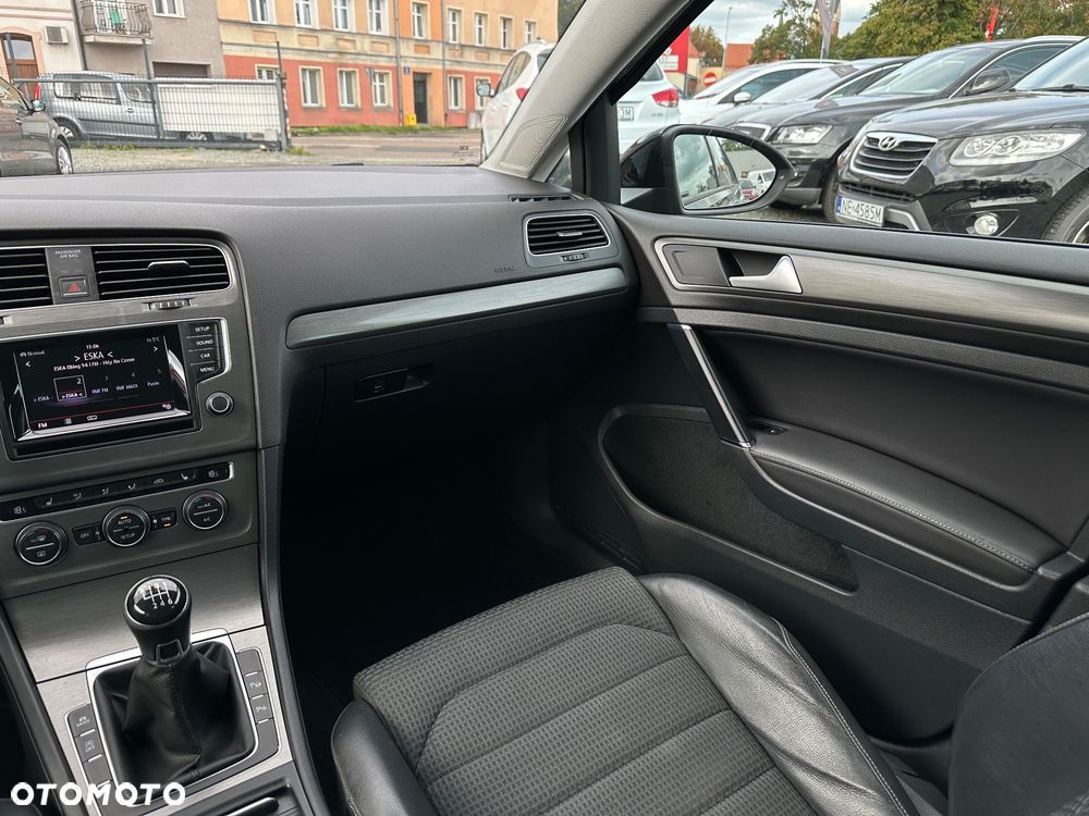 Volkswagen Golf 1.4 TSI BMT Highline - 32