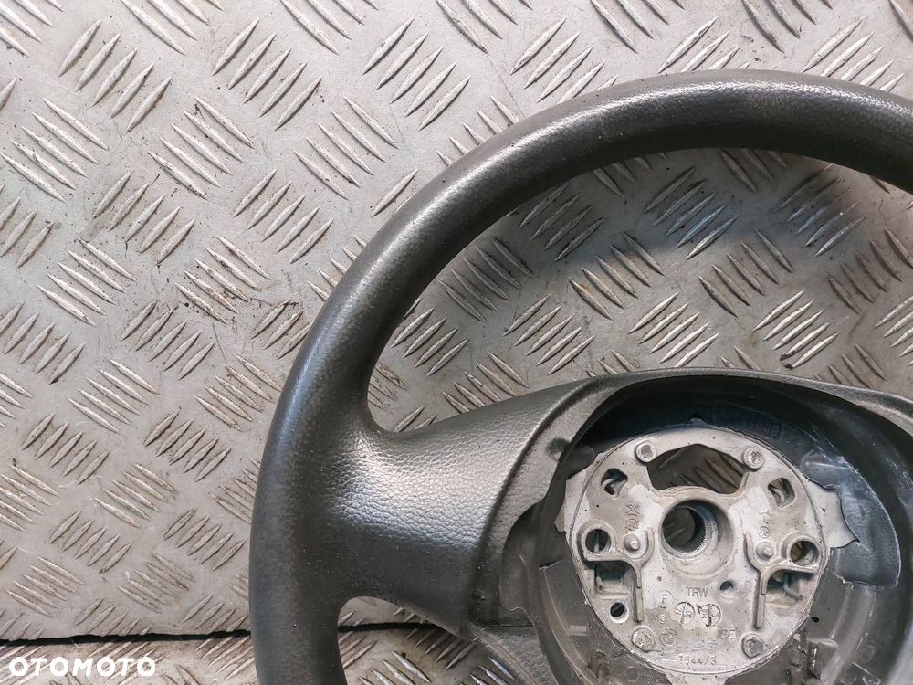 KIEROWNICA BMW E87 118d 6763076 - 3