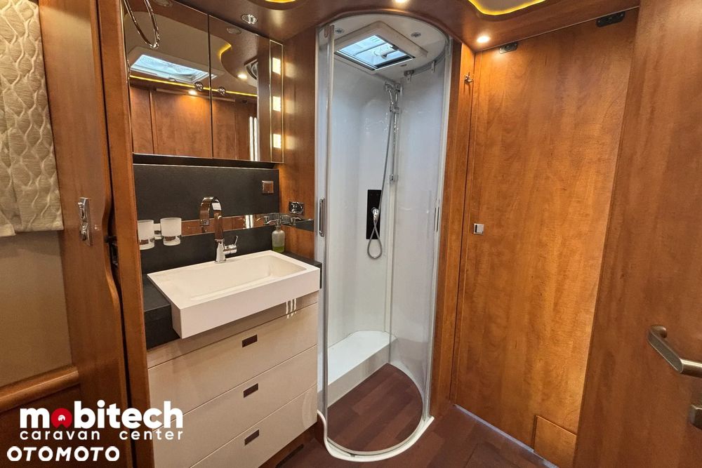 Carthago Chic C-Line I 6.2 XL QB (2021) - 24