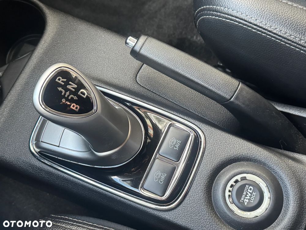 Mitsubishi Outlander 2.0 4WD Plus - 14