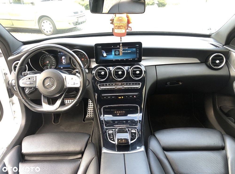 Mercedes-Benz Klasa C 220 d 9G-TRONIC - 12