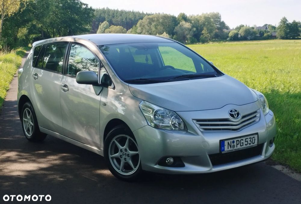Toyota Verso 1.8 Sol plus 7os - 1