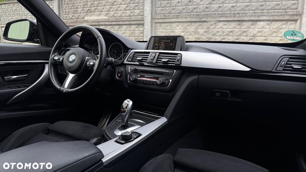 BMW Seria 3 320d xDrive - 15
