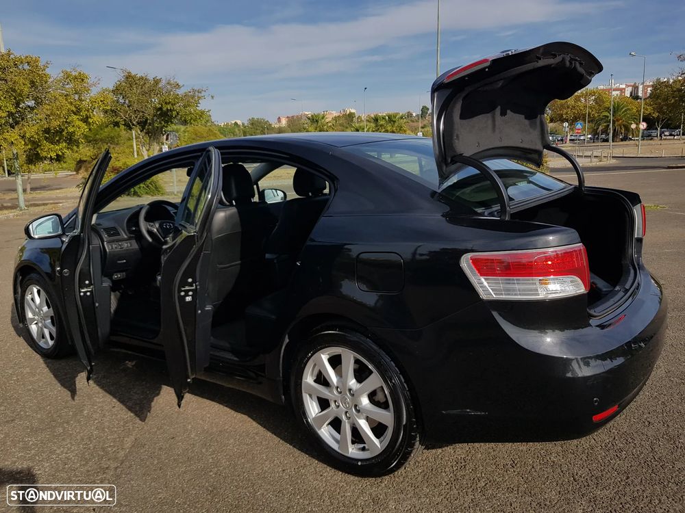 Toyota Avensis SD 2.0 D-4D Exclusive +Pele+GPS - 47