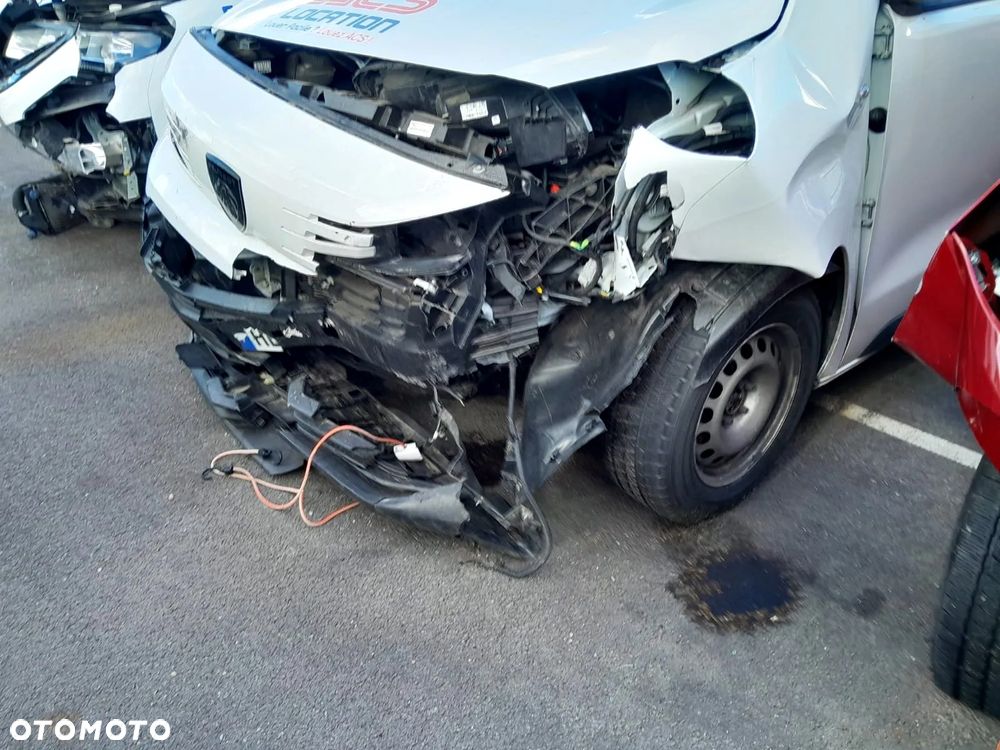 Peugeot Expert - 8