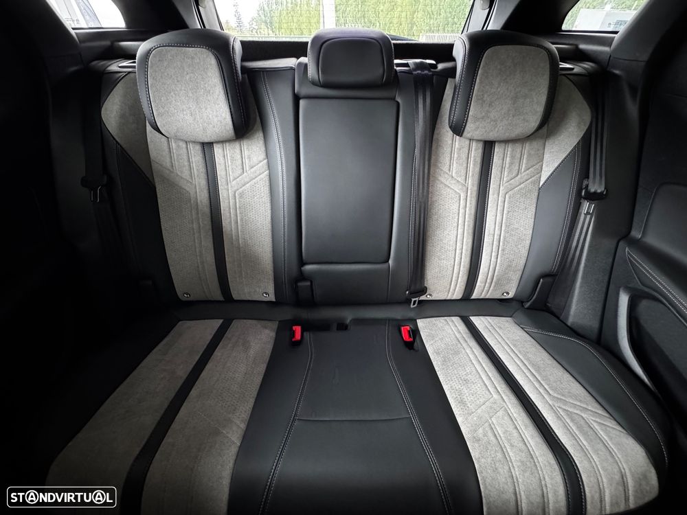 Peugeot 3008 1.6 Hybrid4 GT Pack e-EAT8 - 41