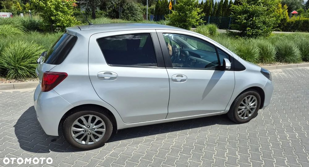 Toyota Yaris 1.33 Premium EU6 - 3
