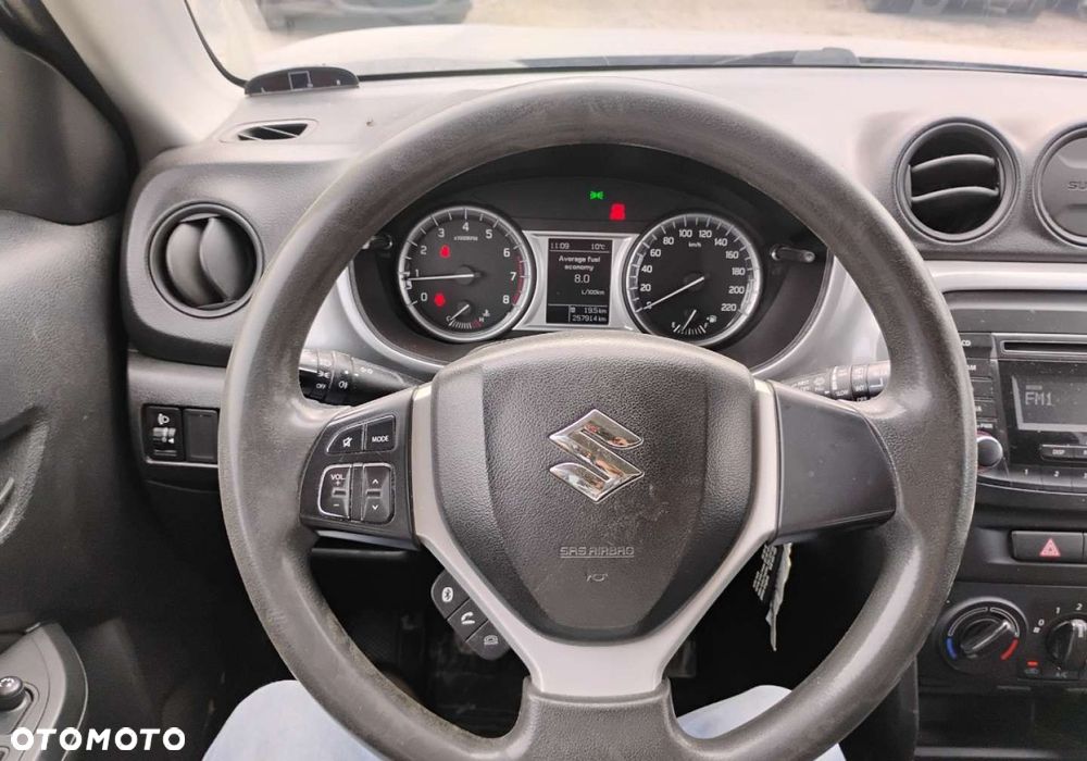 Suzuki Vitara - 13