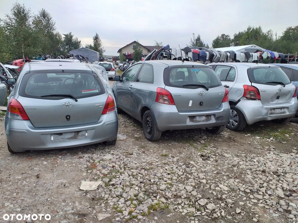 Toyota Yaris II TS Kompletny przód zderzak maska - 14