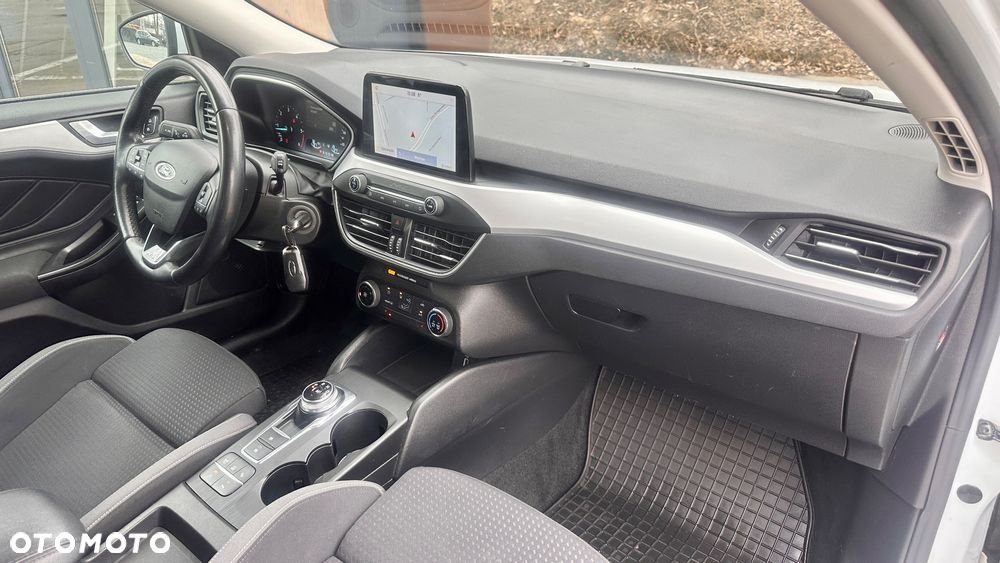 Ford Focus 1.5 EcoBlue Start-Stopp-System ST-LINE DESIGN - 36