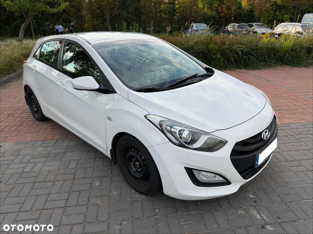 Hyundai i30 1.6 CRDi Classic + - 14