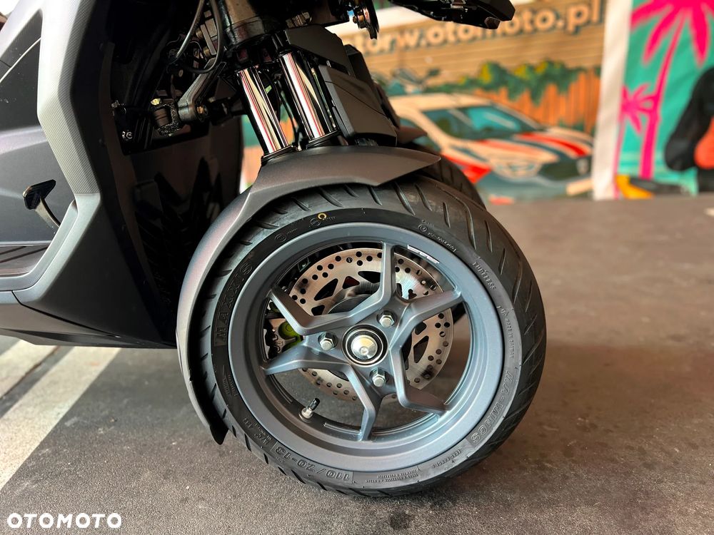 Kymco CV3 - 12