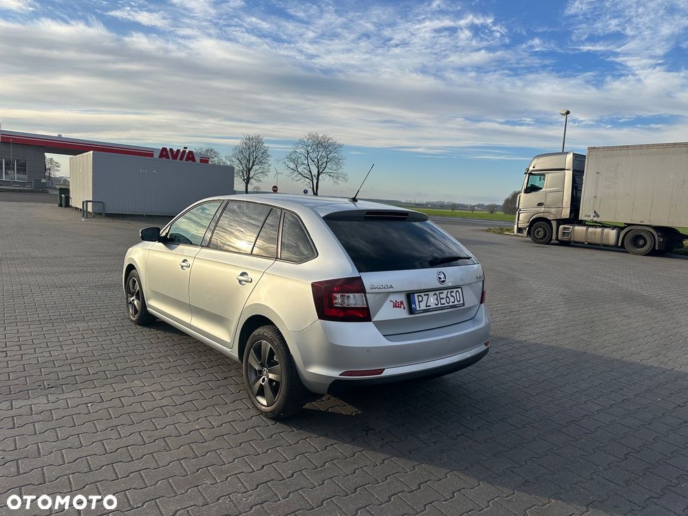 Skoda RAPID Spb 1.0 TSI Drive - 16