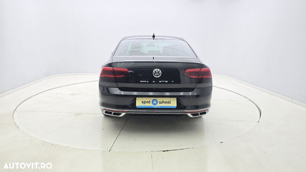 Volkswagen Passat 2.0 TDI DSG Comfortline - 7
