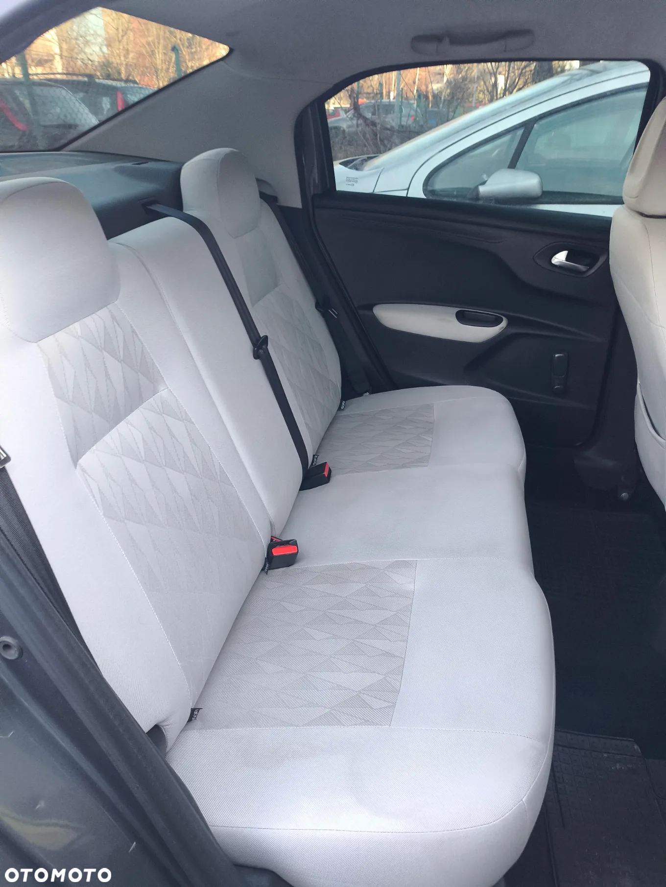 Citroën C-Elysée 1.6 VTi Seduction - 3