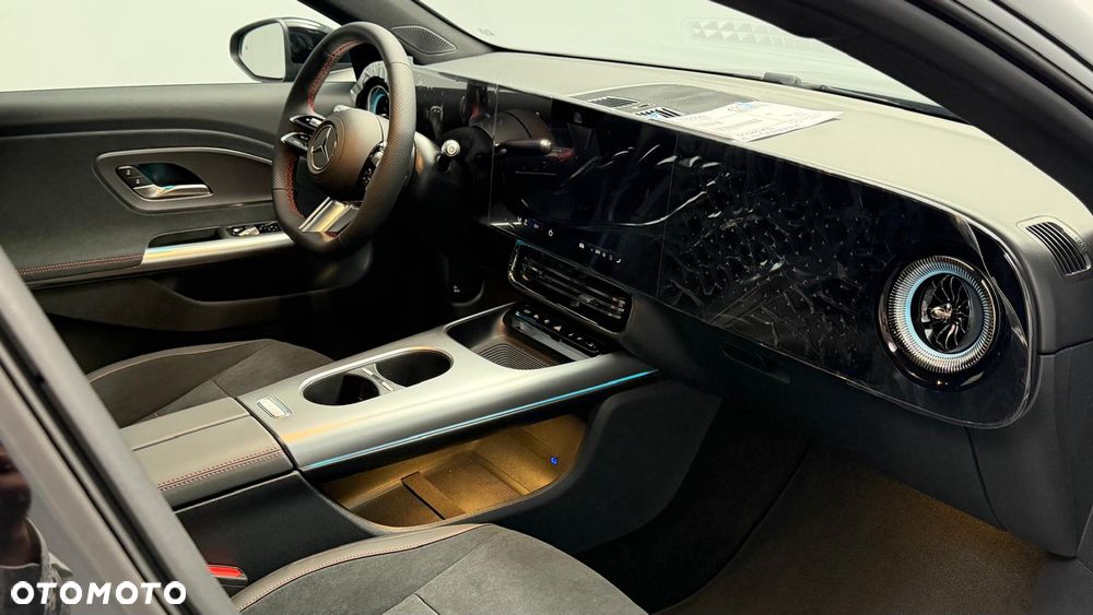 Mercedes-Benz CLA 200 mHEV 8G-DCT - 13