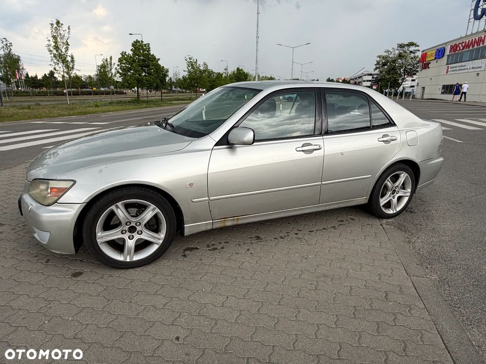 Lexus IS 200 Elegance - 1