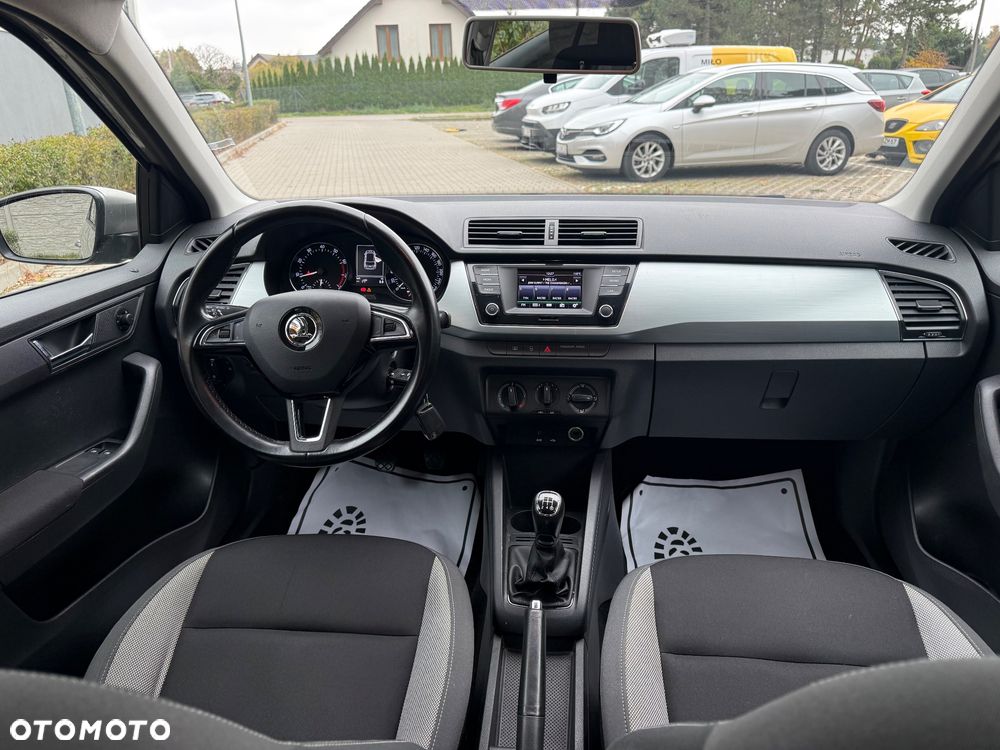 Skoda Fabia 2017 photo 5