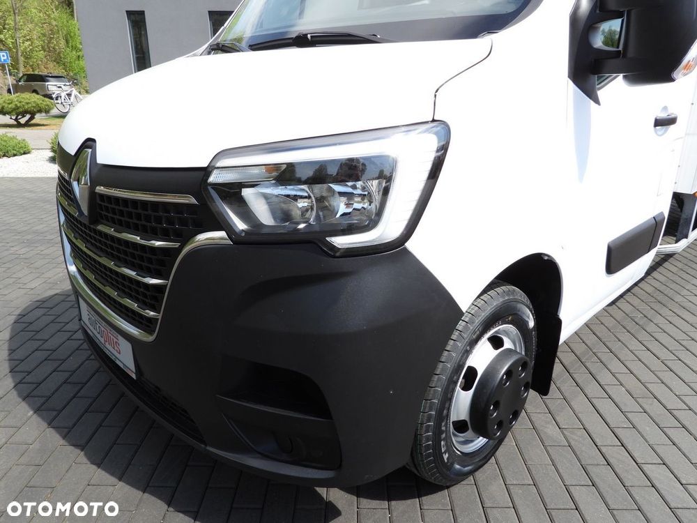 Renault MASTER KONTENER WINDA 8 PALET TEMPOMAT NAWIGACJA LEDY BLIŹNIACZE KOŁA KLIMATYZACJA  145KM - 21