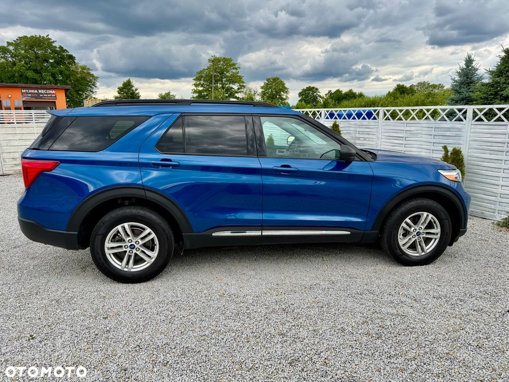 Ford Explorer - 32